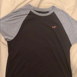 Small Hollister T shirt